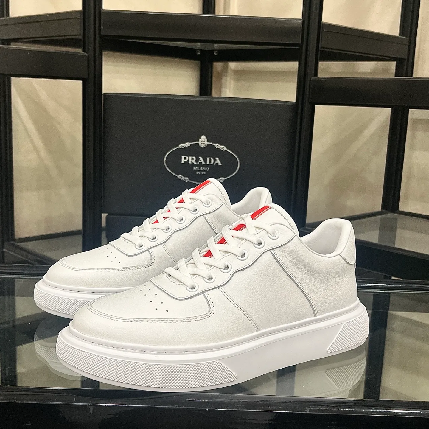 Men's shoes💰440 Prada/Prada Men's new casual shoes, this upper is made of imported calfskin + sheep lining! The outsole is made of non-slip sports foam and ultra-light, which feels good on the feet. It is a fashionable and stylish item!  Size: 38-44 (45 customized)